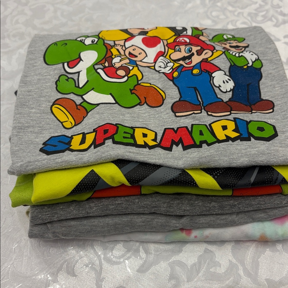 DONATING 5/30. 
Super Mario Graphic Tee Bundle